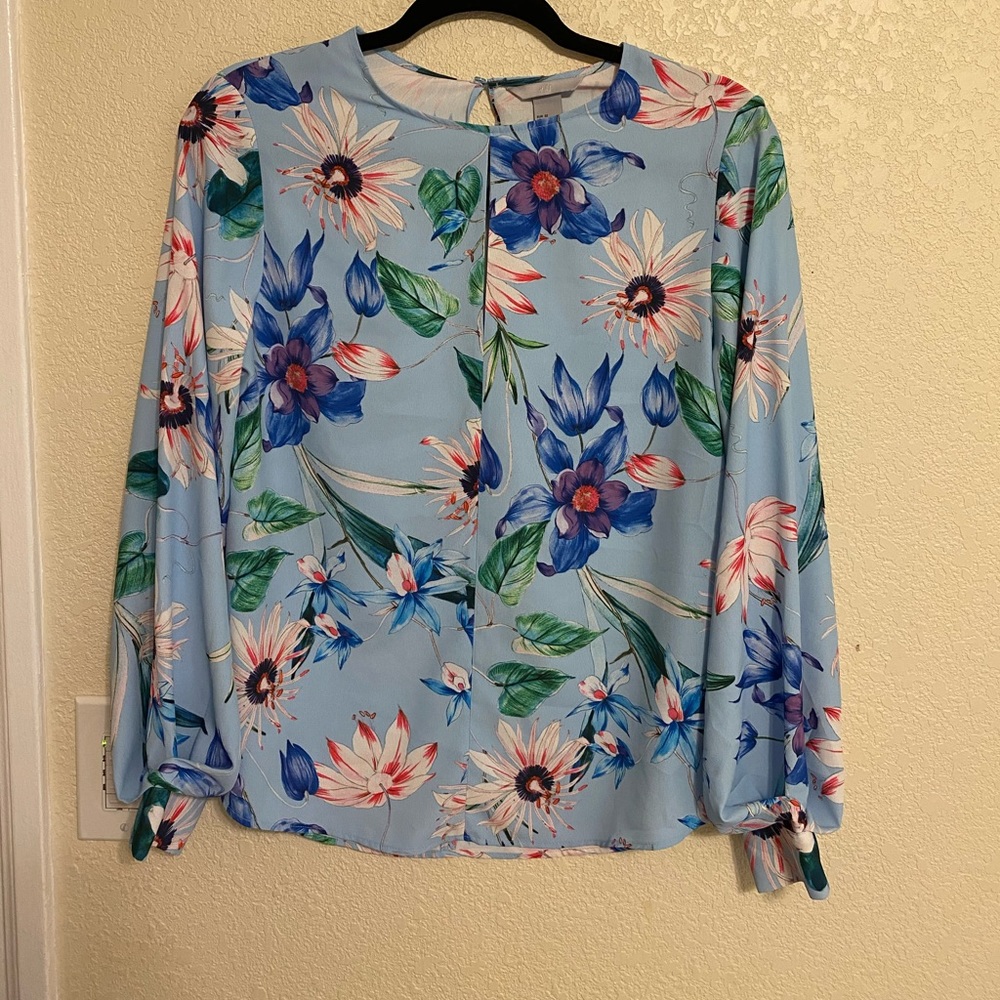FLORAL // blouse 💐 - Picture 2 of 6